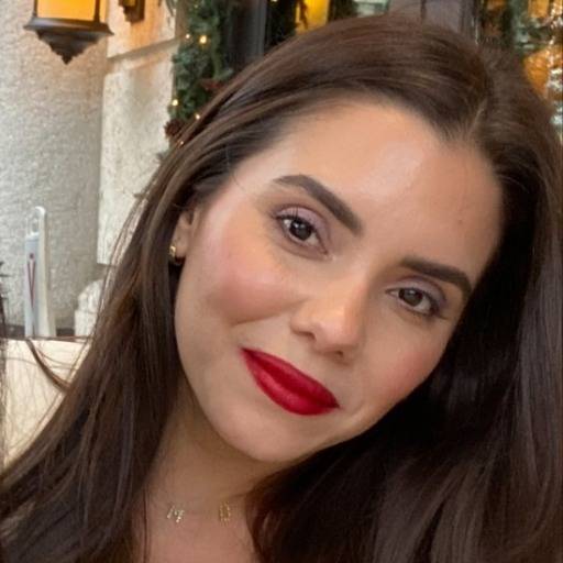 Karen Fernandez Photo