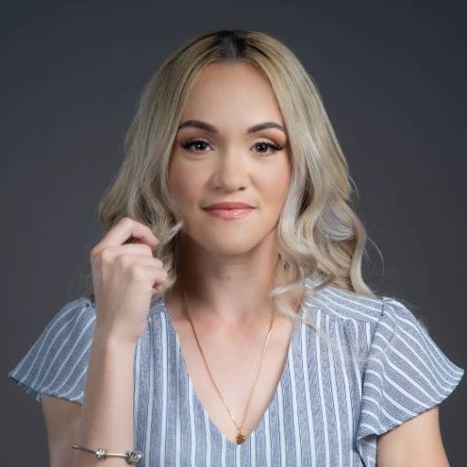 Dinela Serrano Photo