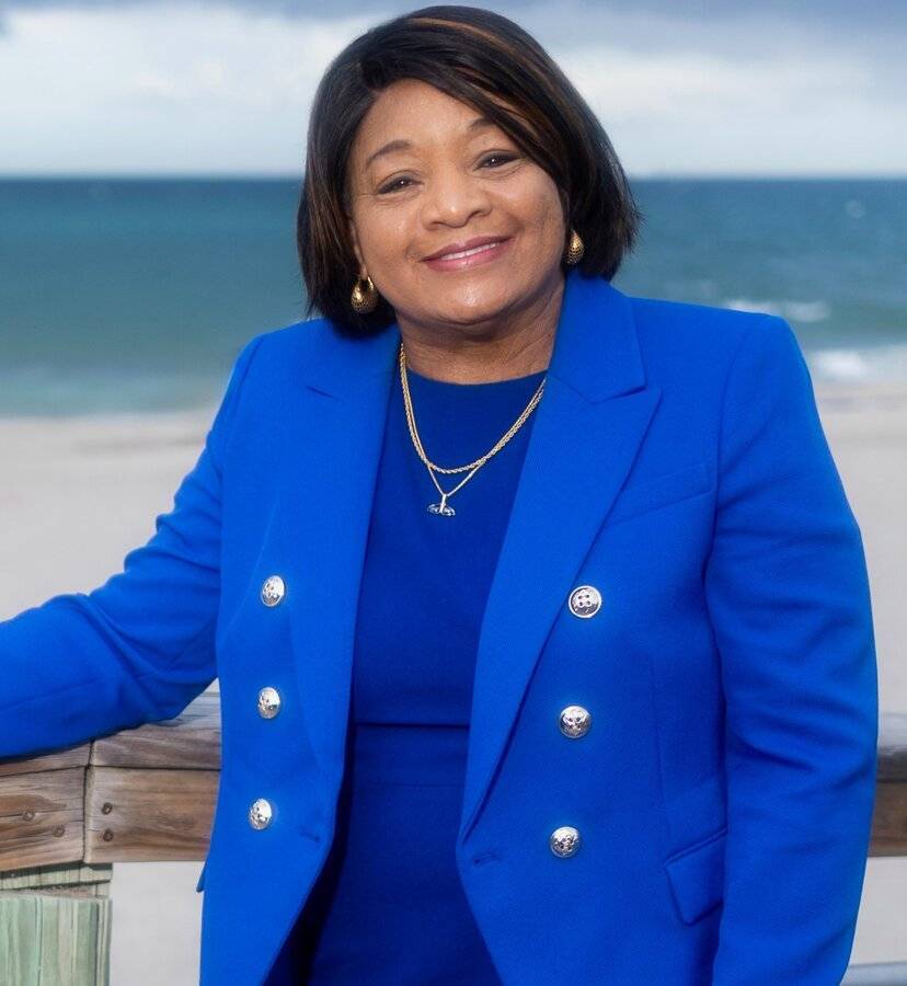 Kathryn Ellison Photo