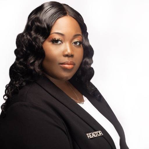 Velma Philogene Photo