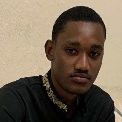 Romy Saint-Val Photo