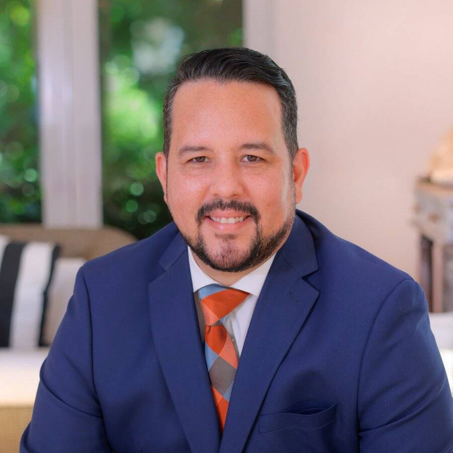 Simon Guillermo Photo