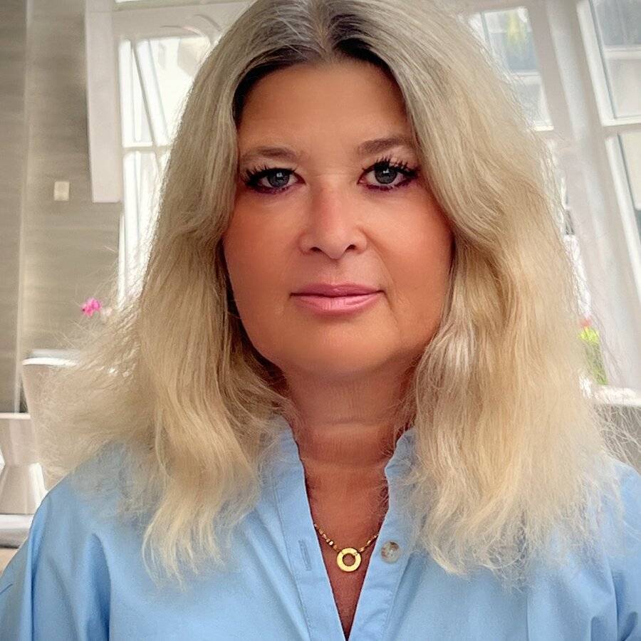 Elena Goldberg Photo